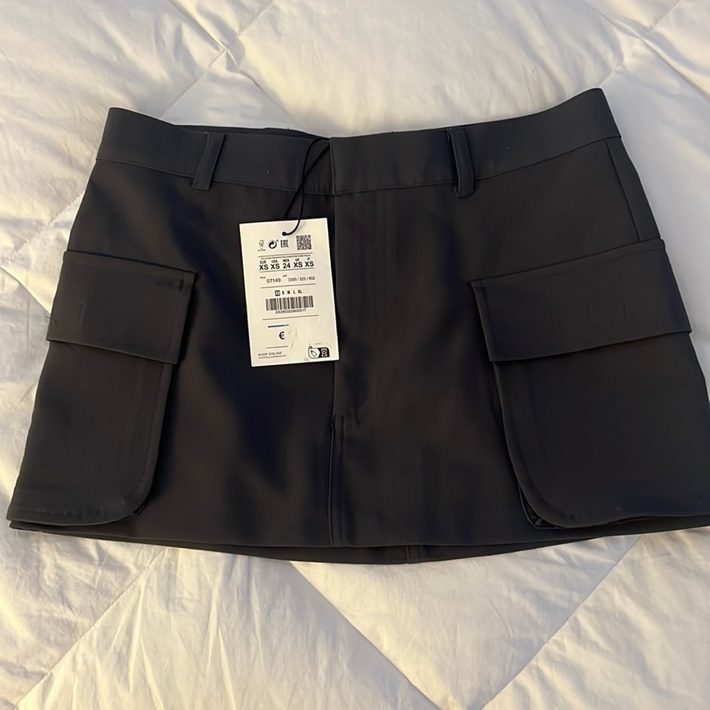 NWOT Pull&Bear micro mini tailored cargo pocket skirt in dark gray. XS